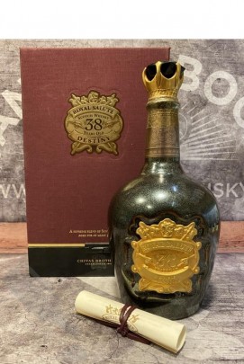 Chivas Royal Salute 38 years Stone of Destiny