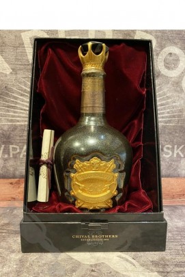 Chivas Royal Salute 38 years Stone of Destiny