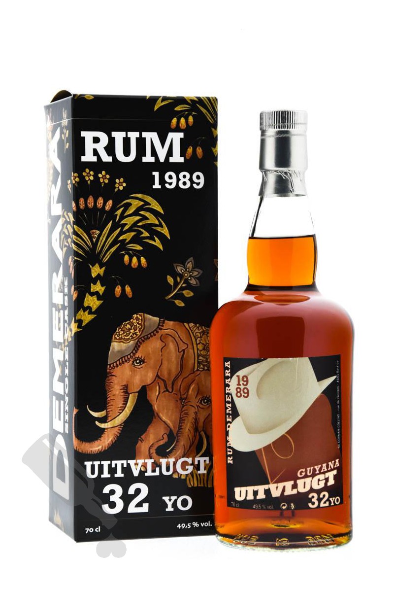 Uitvlugt 32 years 1989 - 2022 Single Cask for Corman Collins Uitvlugt 32 years 1989 - 2022 Single Cask for Corman Collins