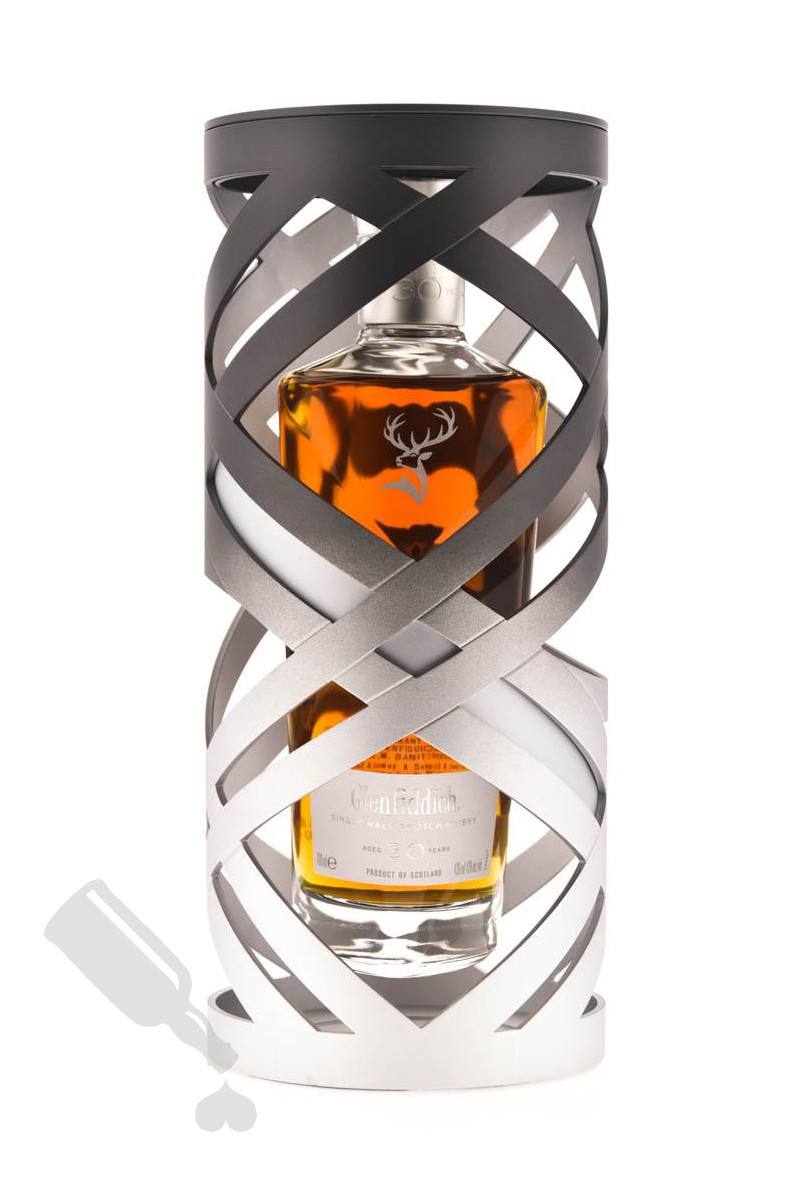 Glenfiddich 30 years Suspended Time Description
